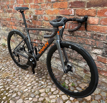 Load image into Gallery viewer, JKS-R1i 105 Di2 AERO PACK